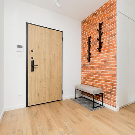 Komfortowy Apartament Dla 4 Osob Z Parkingiem By Noclegi Renters Varsovie Extérieur photo